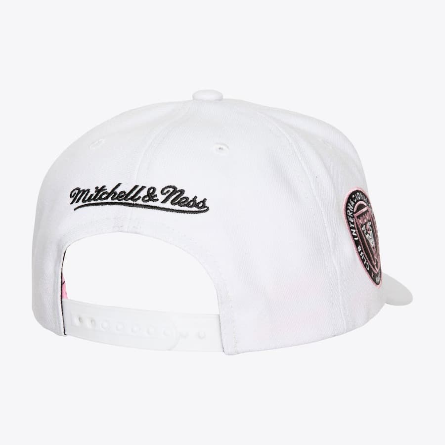 Бейсболка Mitchell & Ness White Inter Miami CF Pro Crown Snapback Hat