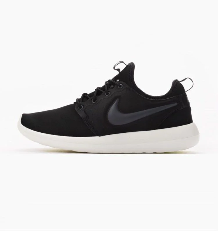Krossovki-Nike-Roshe-Two-Black-2