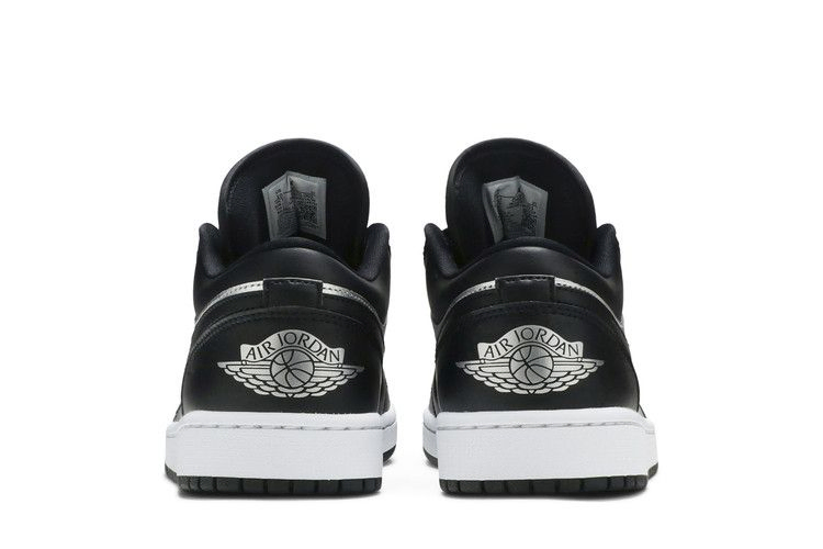 Кроссовки Wmns Air Jordan 1 Low SE 'Silver Toe'