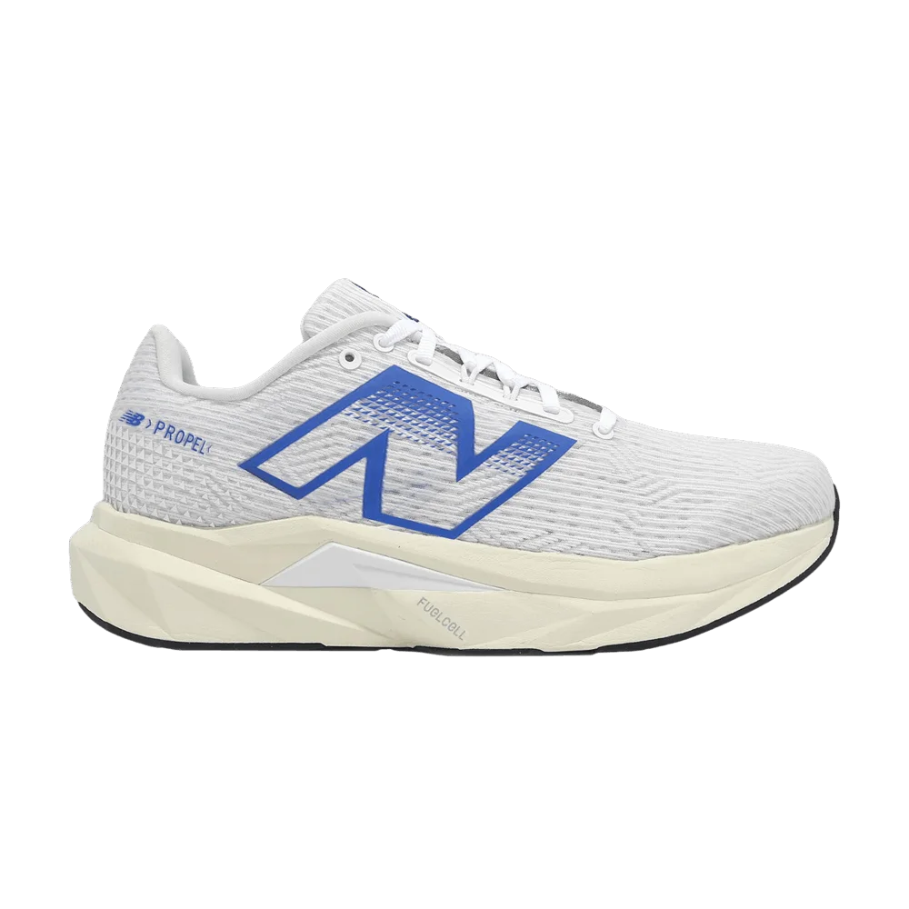new-balance-fuelcell-propel-v5-wide-white-blue-mfcprcz5-2e_1