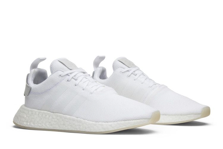 nmd_r2-running-white-cq2401_07