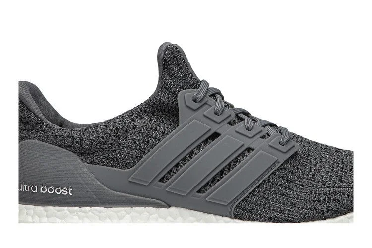 Krossovki-adidas-UltraBoost-4.0-Grey-1