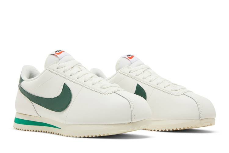 wmns-cortez-gorge-green-dn1791-101_07