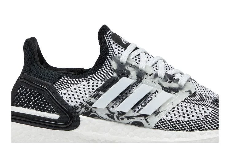 Krossovki-adidas-UltraBoost-19.5-DNA-White-Black-1