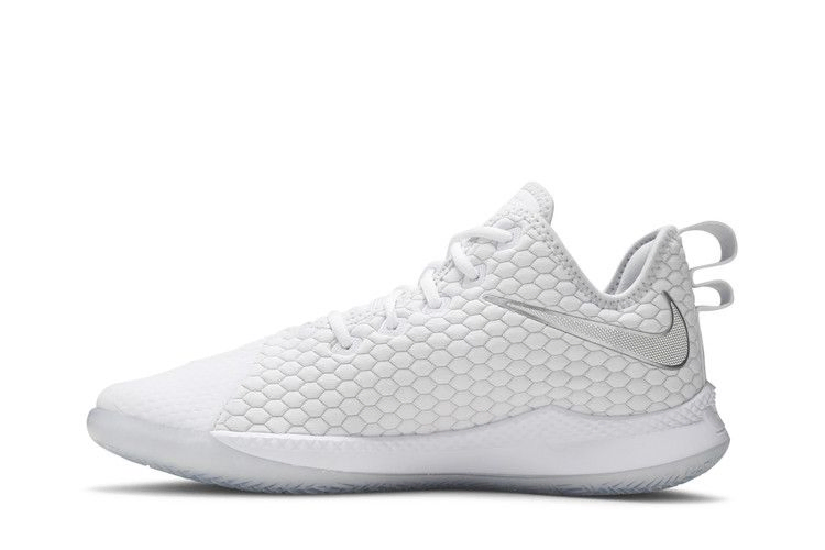 lebron-witness-3-white-chrome-ao4433-101_02