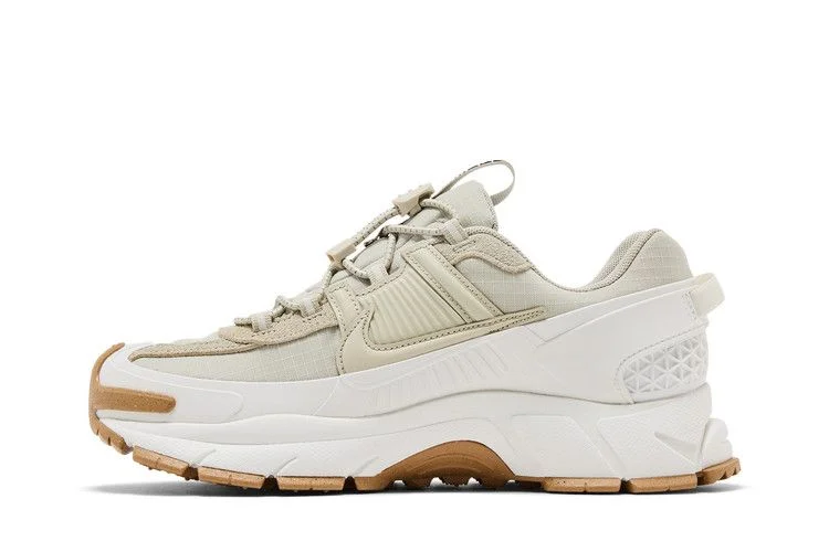 Кроссовки Nike Wmns Zoom Vomero 5 Roam Winterized 'Sail Light Stone Gum'