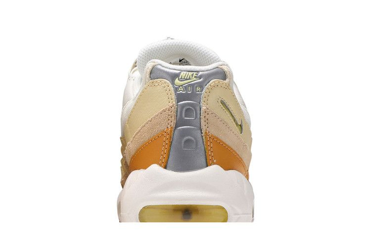 wmns-air-max-95-coconut-milk-dd6622-100_06