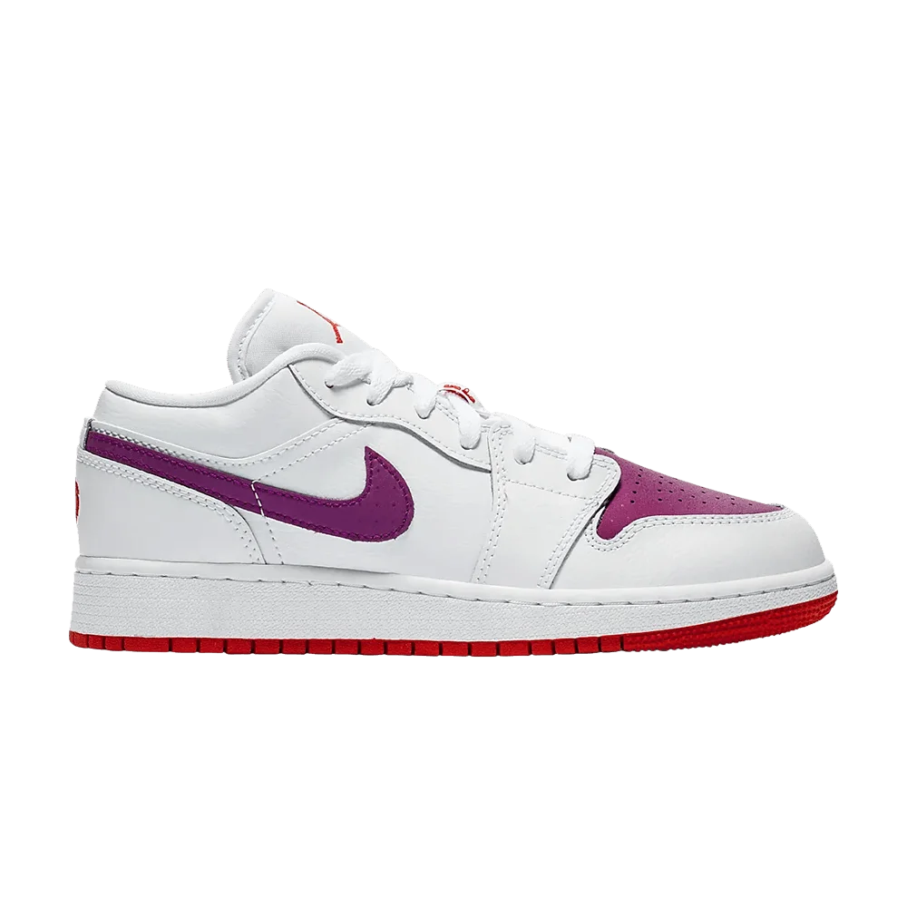 Krossovki-Air-Jordan-1-Low-GS-White-Berry