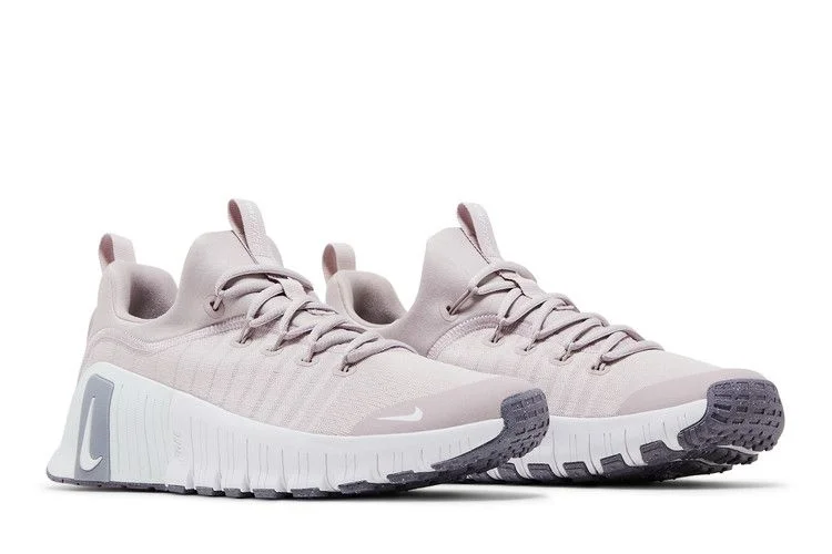 Krossovki-Nike-Wmns-Free-Metcon-6-Platinum-Violet-7