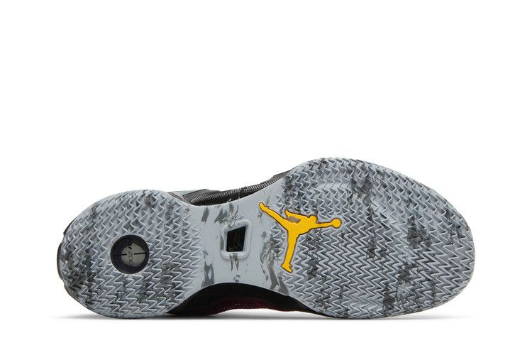 air-jordan-36-year-of-the-tiger-cz2650-002_03