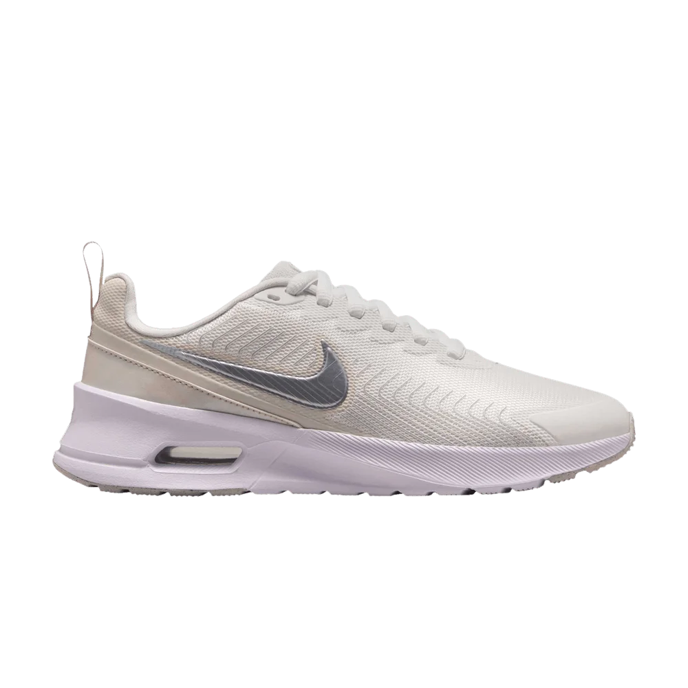 Krossovki-Nike-Wmns-Air-Max-Nuaxis-SE-Summit-White-Metallic-Silver