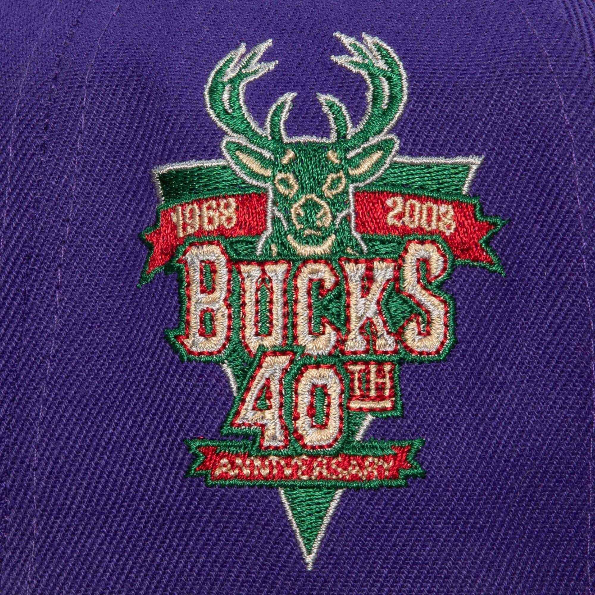 Бейсболка Mitchell & Ness With Love Snapback HWC Milwaukee Bucks Hat
