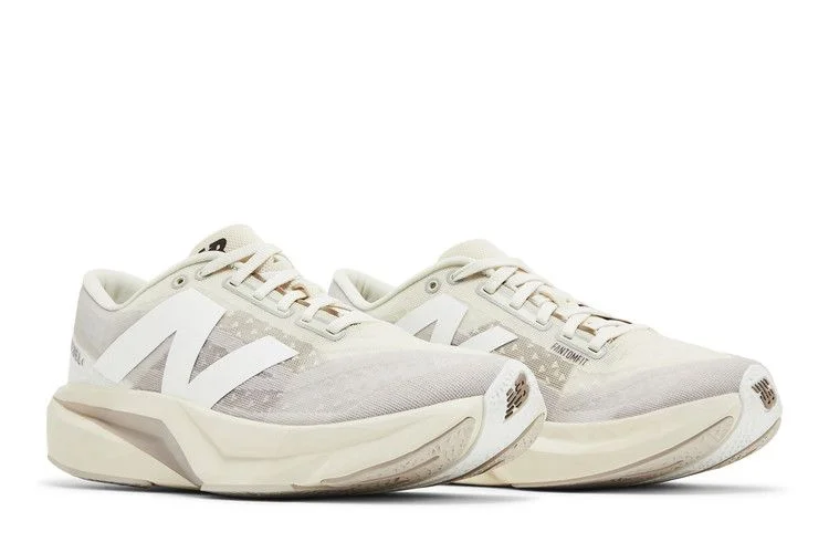 Krossovki-Sydney-McLaughlin-Levrone-x-New-Balance-Wmns-FuelCell-Rebel-v4-Linen-Moonrock-7