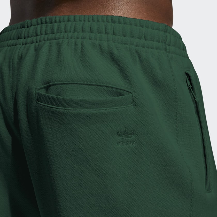 Спортивные штаны adidas Pharrell Williams Basics Sweat Pants Dark Green