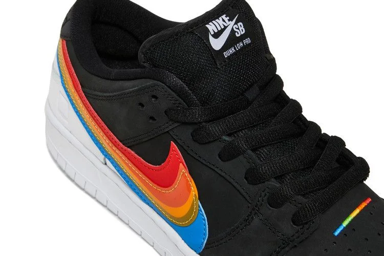Krossovki-Polaroid-x-Nike-Dunk-Low-SB-8
