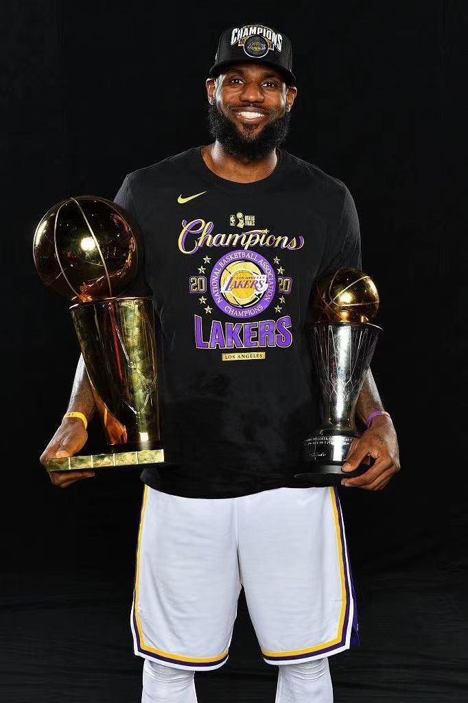 Футболка 2020 Los Angeles Lakers NBA Champions Locker Room T-Shirt