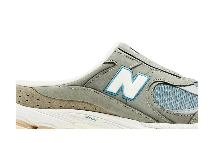 Myuli-New-Balance-2002R-Mule-Marblehead-Trooper-1