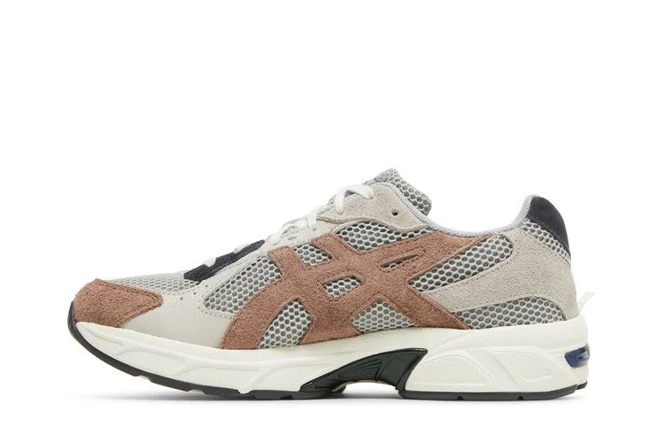Krossovki-HAL-STUDIOS-x-ASICS-Gel-1130-Earth-2