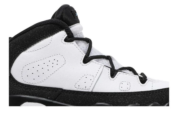 Krossovki-Air-Jordan-9-Retro-TD-University-Blue-1