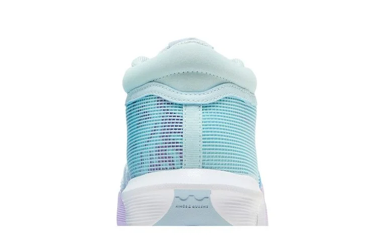 Krossovki-Nike-LeBron-Witness-8-Easter-6