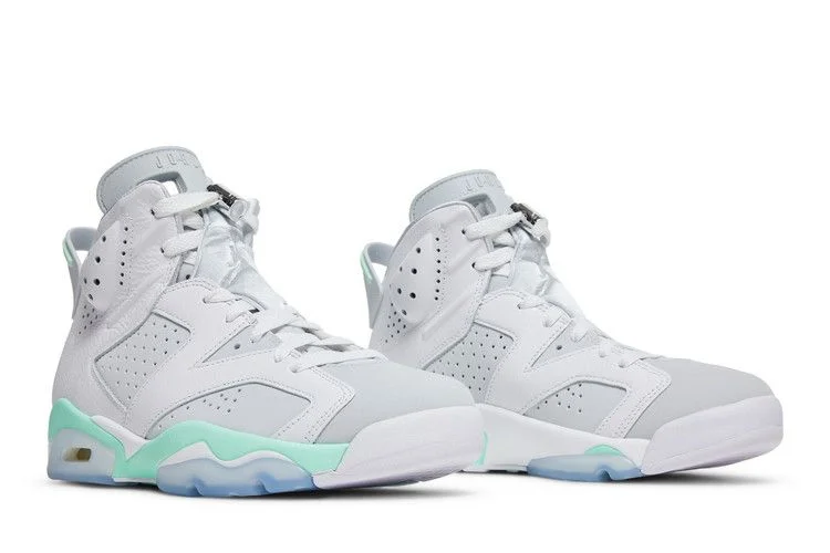 Krossovki-Wmns-Air-Jordan-6-Retro-Mint-Foam-7