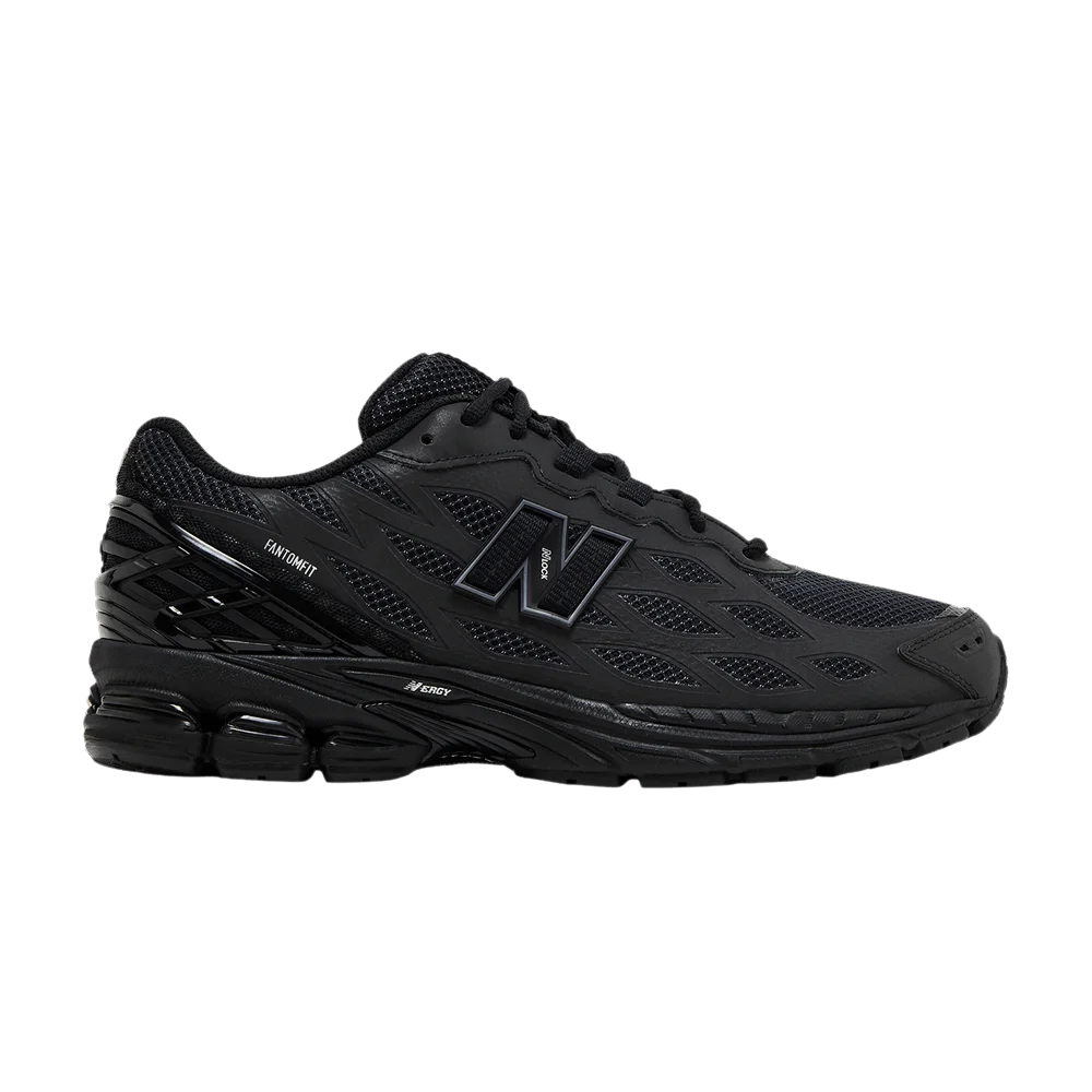 Krossovki-New-Balance-1906W-Triple-Black