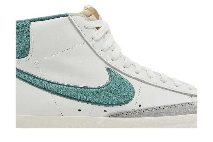 Кроссовки Nike Blazer Mid '77 Premium 'Resort & Sport'