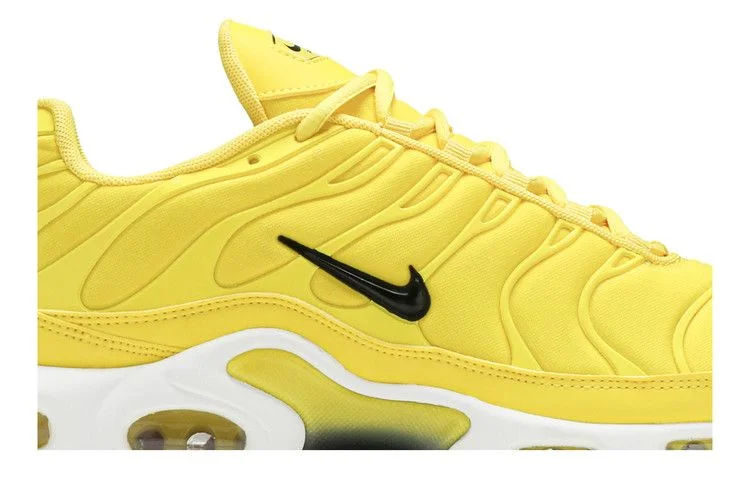 Кроссовки Nike Wmns Air Max Plus TN 'Chrome Yellow'