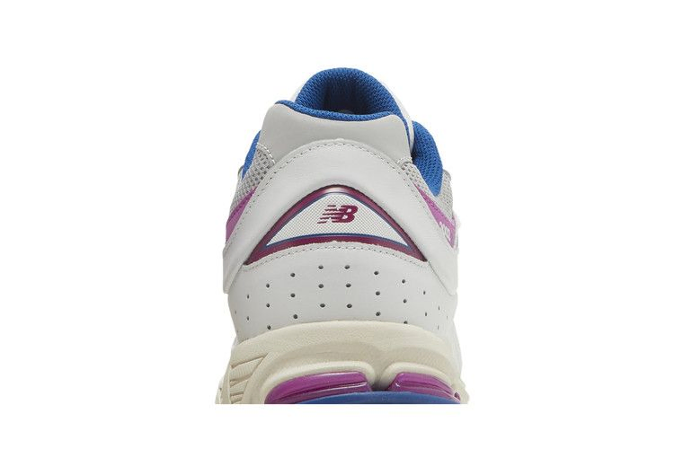 Кроссовки New Balance 2002R 'Good Vibes Pack - White Pink'