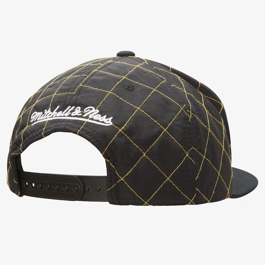 Бейсболка Mitchell & Ness Black Pittsburgh Steelers Quilted Taslan Snapback Hat