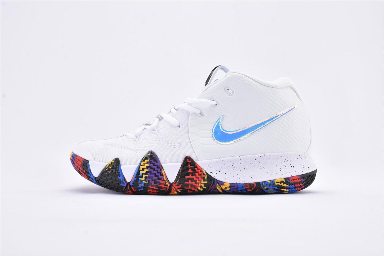 Кроссовки Nike Kyrie 4 NCAA