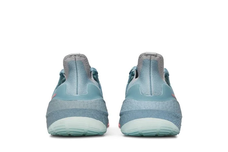 Krossovki-adidas-UltraBoost-22-Magic-Grey-5