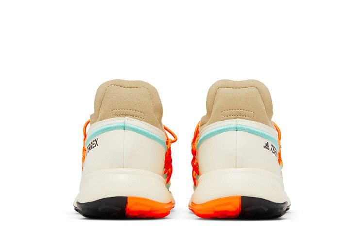 Кроссовки Adidas Terrex Voyager 21 'Savanna Screaming Orange'
