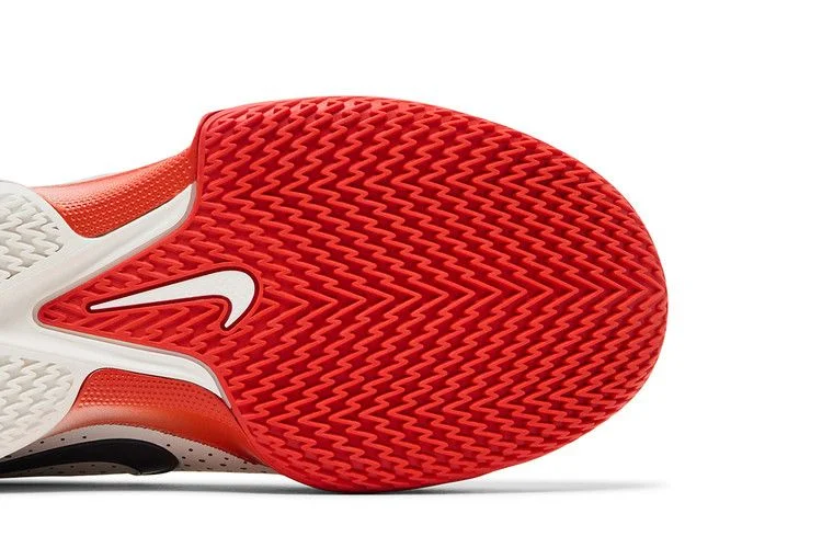 Кроссовки Nike Air Zoom GT Cut Cross EP 'Light Grey Bright Crimson'