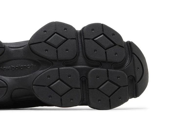 Кроссовки New Balance 9060 'Triple Black Suede'