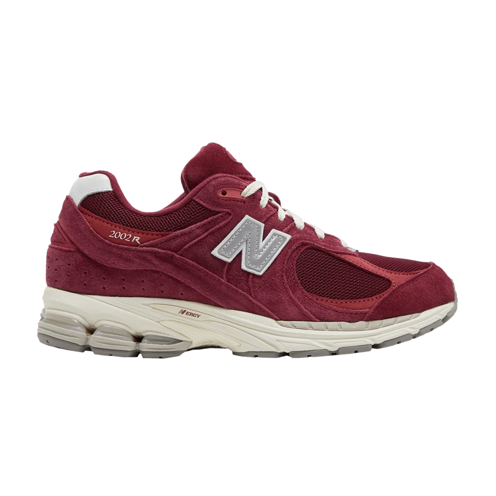 Krossovki-New-Balance-2002R-Suede-Pack-Garnet-Deep-Earth-Red