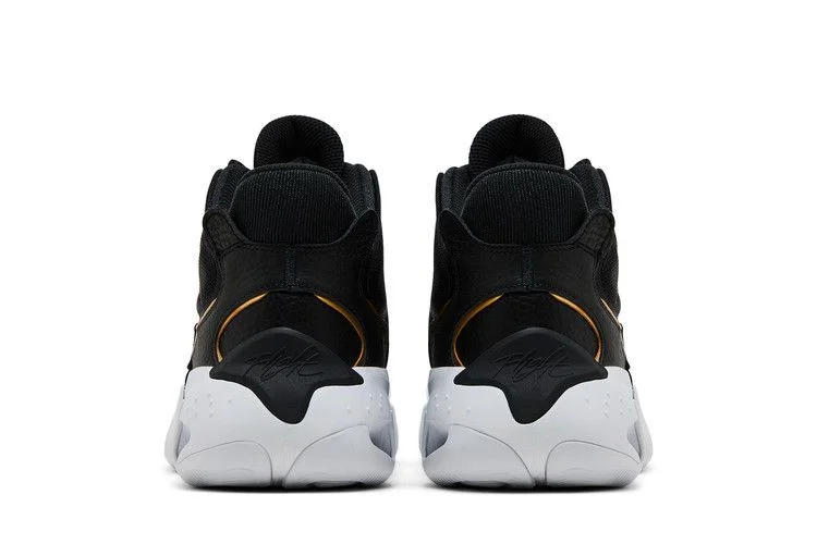 Кроссовки Air Jordan Max Aura 4 'Black Metallic Gold'