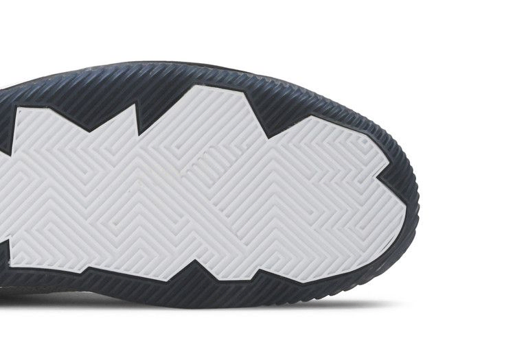 air-jordan-spike-forty-pe-807541-101_04