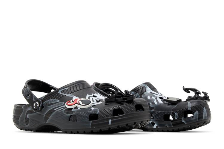 marvel-x-classic-clog-venom-208864-001_07