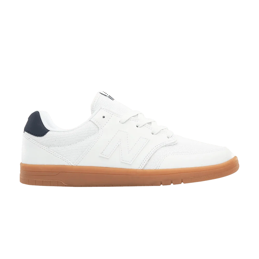 Krossovki-New-Balance-All-Coasts-425-White-Gum