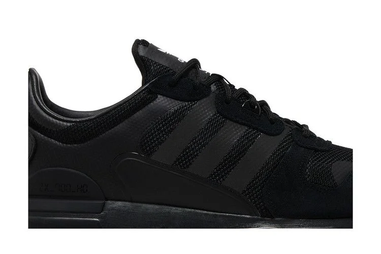 Krossovki-adidas-ZX-700-HD-Black-1