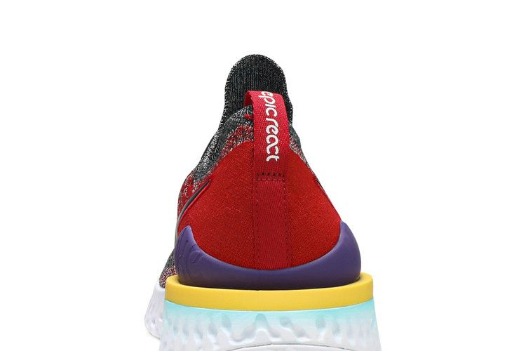 Кроссовки Nike Epic React Flyknit 2 'Black University Red'