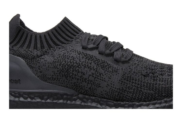Кроссовки Adidas UltraBoost Uncaged 'Triple Black'