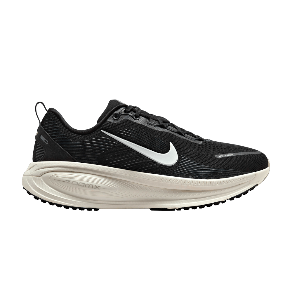 vomero-18-extra-wide-black-coconut-milk-if0514-002