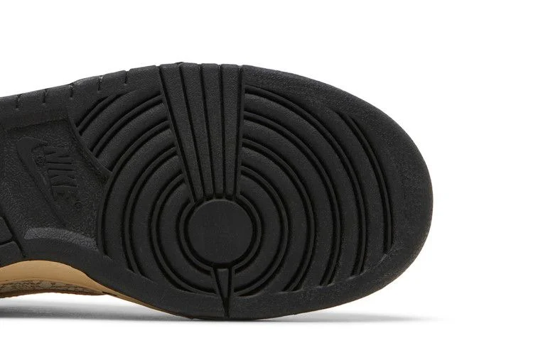 Krossovki-Nike-Wmns-Dunk-Low-Premium-4