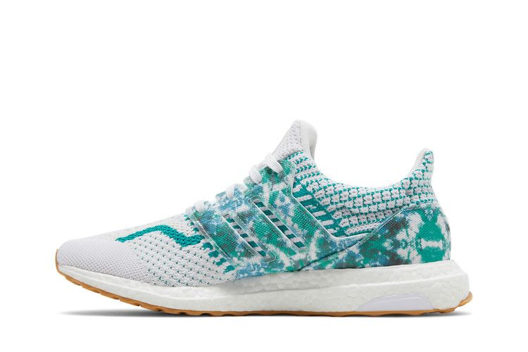 Кроссовки adidas UltraBoost 5.0 'Cloud White Green'