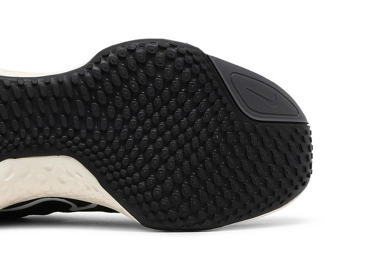 Кроссовки Nike ZoomX Invincible Run Flyknit 'Black White'