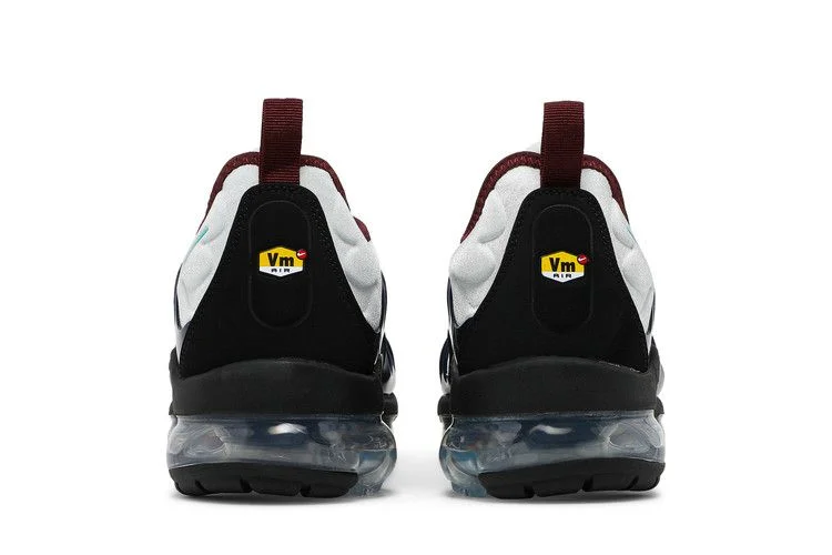 Кроссовки Nike Air VaporMax Plus 'Platinum Midnight Navy'