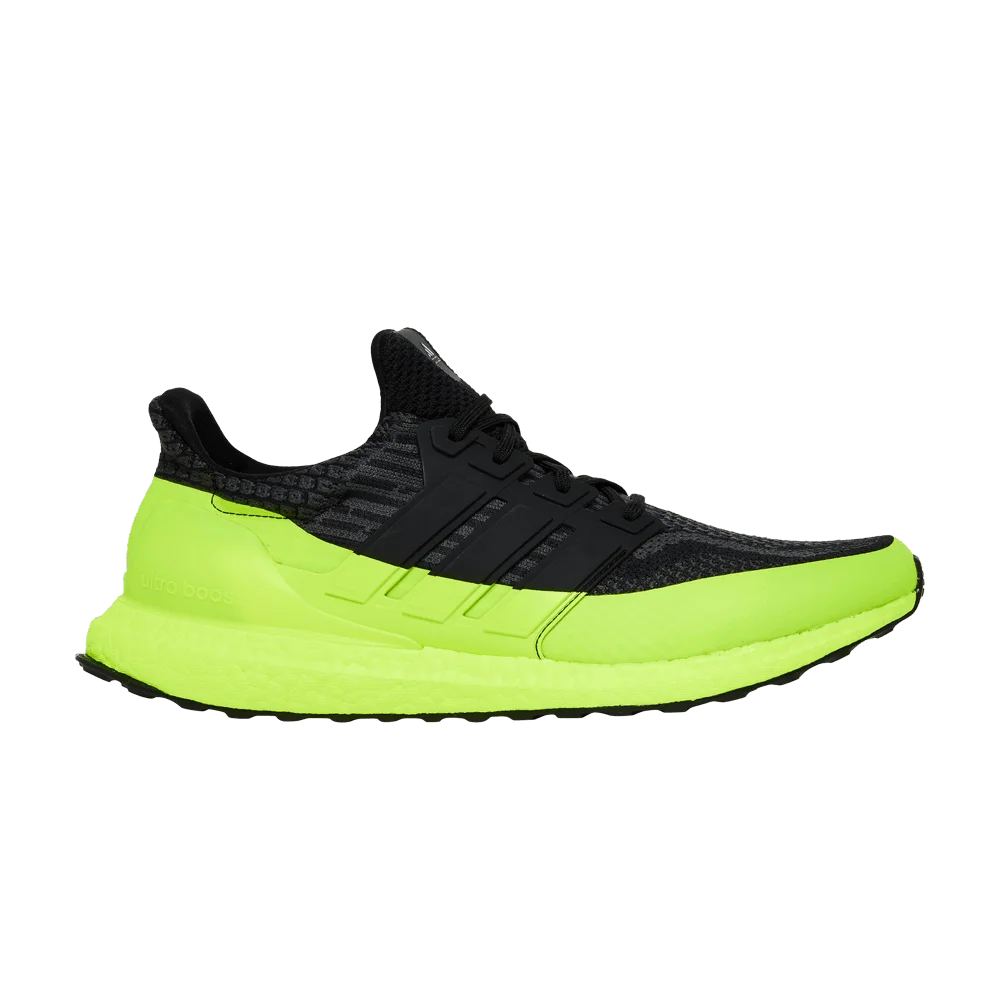 Krossovki-adidas-UltraBoost-5.0-DNA-Black-Solar-Yellow