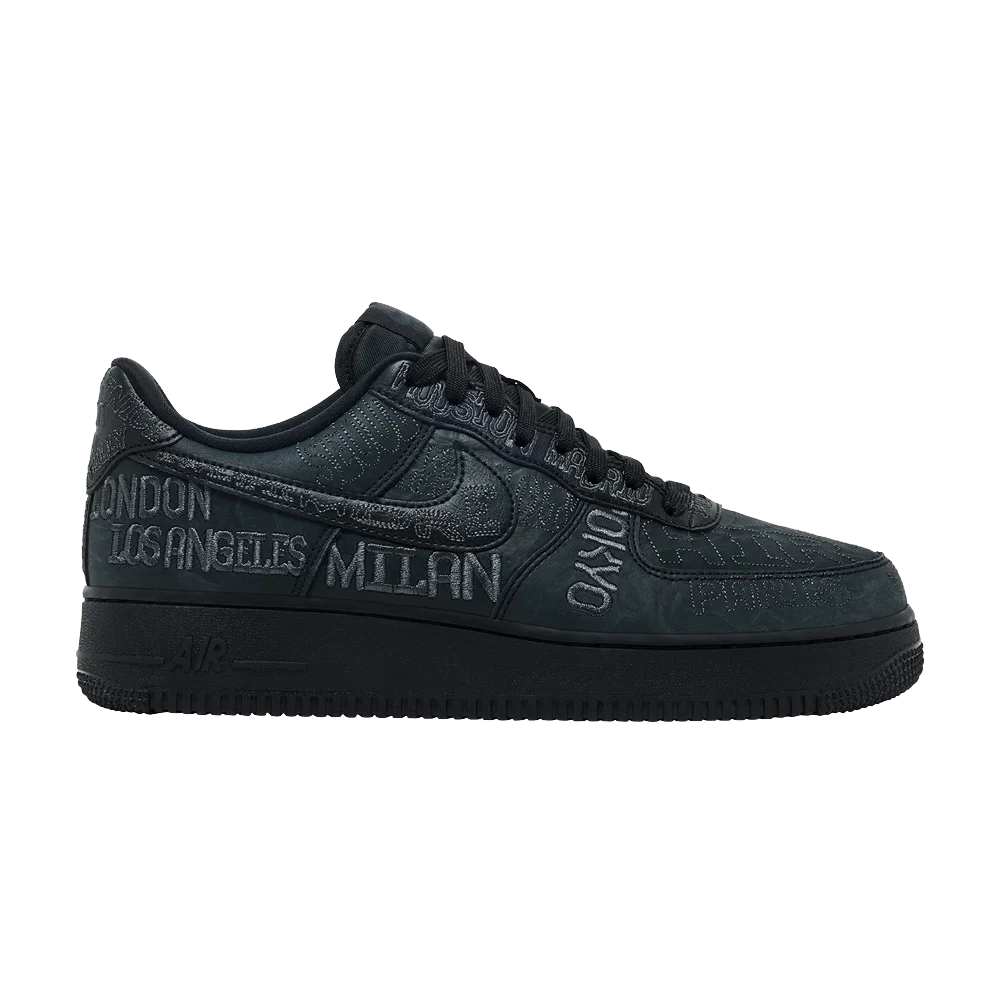 Krossovki-Nike-Air-Force-1-Low-World-Tour-Black